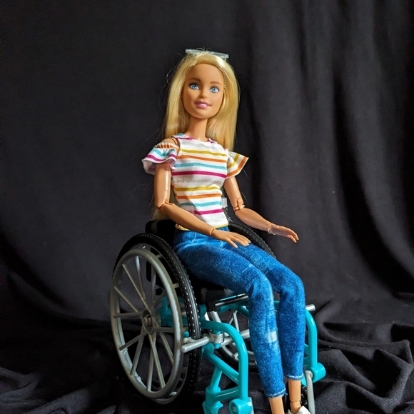 Wheelchair Barbie - Picture 8 of 8